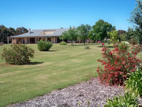Ashwood Park Bed and Breakfast - Image 1