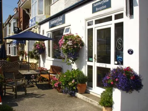 Summer Stay Guest House - Image 1