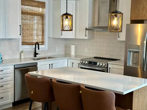 Luxury Detached House Kingston - Image 1