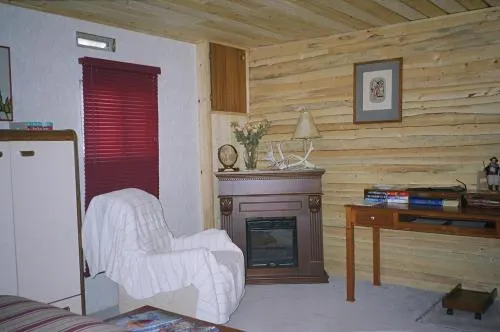 Triple B Bed n Breakfast - Image 1