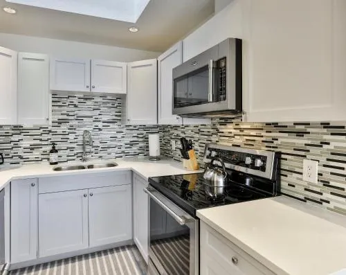 Qualicum Beach Premium Condo - Image 1