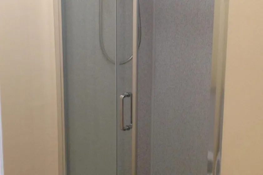 Large Ensuite Near Science Park, Cambridge - Image 1