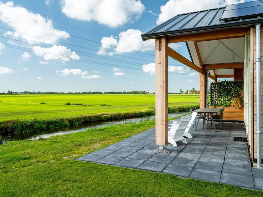 Holiday Home With an Unobstructed View - Image 1