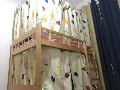 Shilin Zhuo Qie Hostel - Image 1