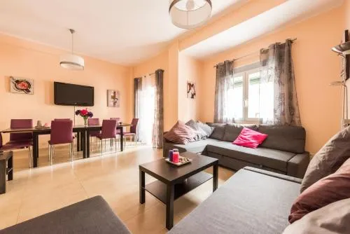Apartamentos El Rastro - Image 1