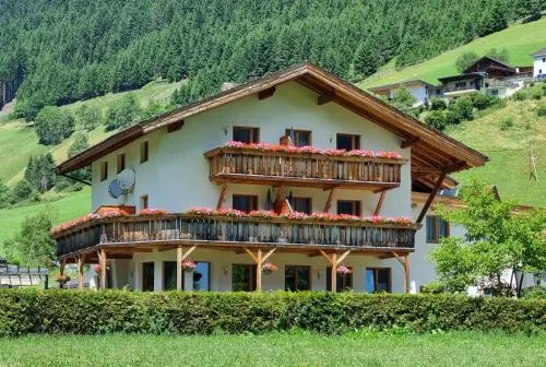 Landhaus Tyrol - Image 1