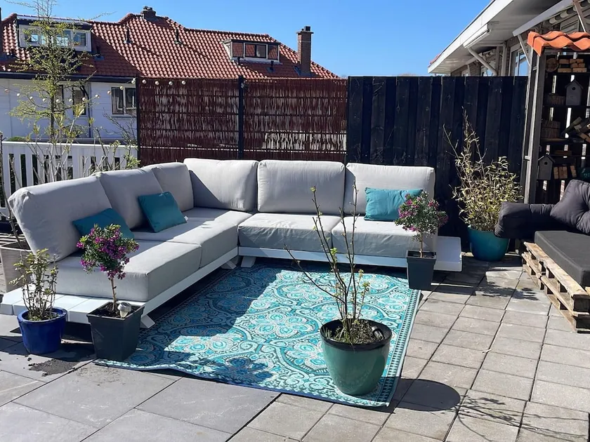 Luxury Home With Roof Terrace in The Hague - Image 1