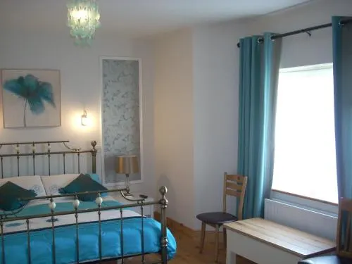 Golden Rose House - Image 1