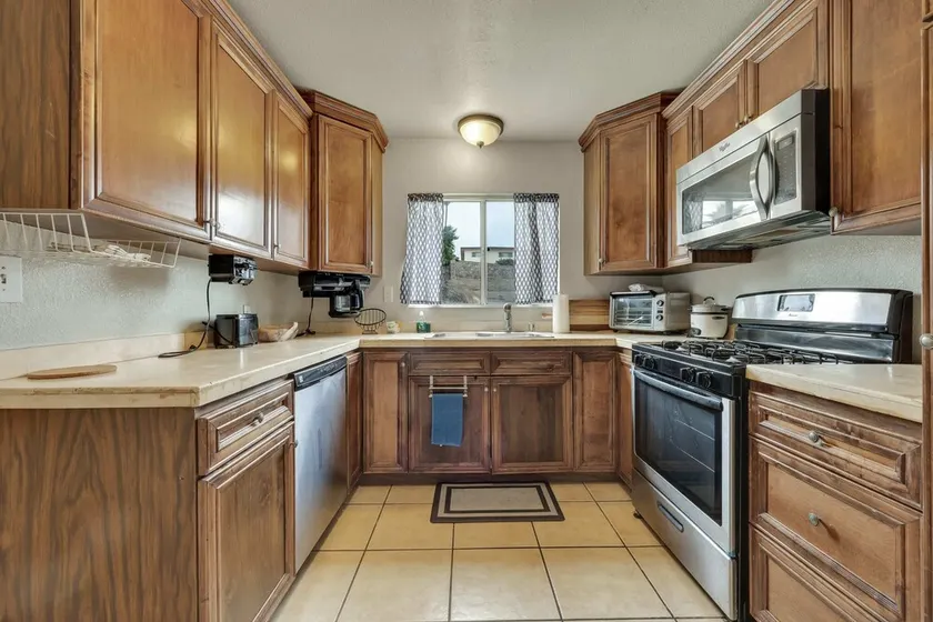 Charming 4BR San Diego Home - Image 1