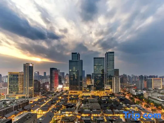 Chuyu Apartment Chengdu Kuanzhai Alley & People's Park Metro Station - Image 1