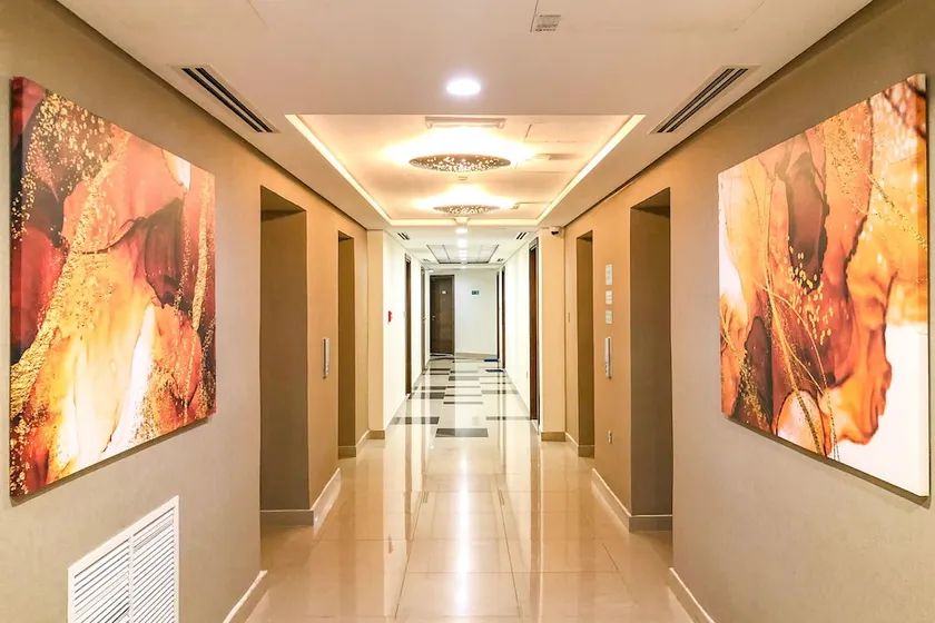 Signature Holiday Homes - Newly Furnished Studio in Azizi Aliyah Residences, Al Jaddaf - Image 1