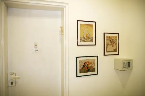 Herzliya Rooftop Special 2 Room Apartment - Image 1