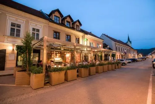 Hotel Splavar - Image 1
