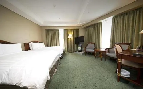 High1 Resort - Image 1
