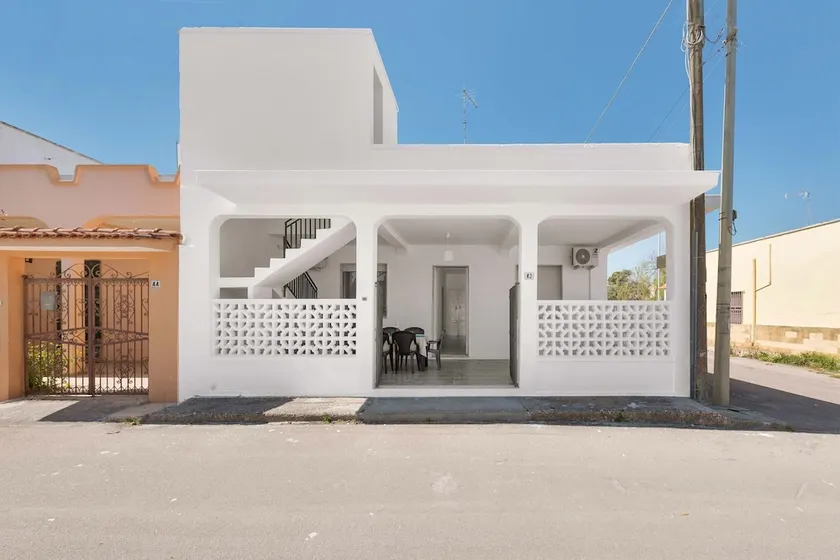 3311 Bianca House by Barbarhouse - Image 1