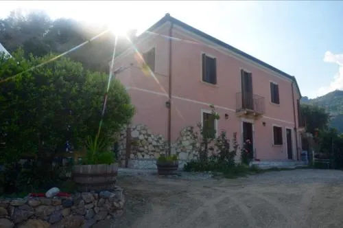 Villa Brezza Marina - Image 1