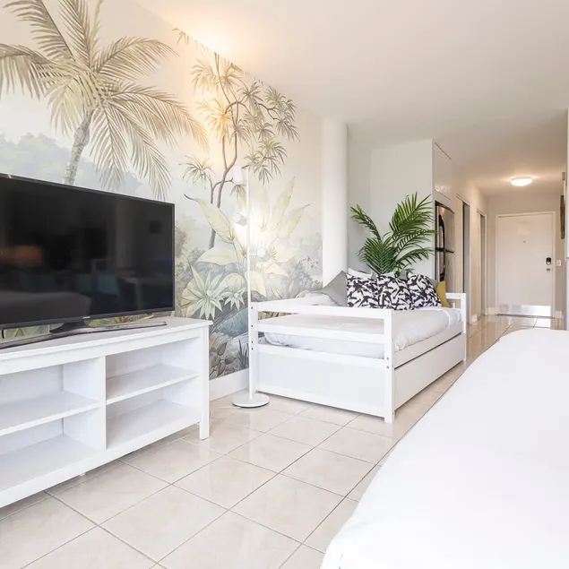Vista Mar Cozy Studio Bay Views Mins to Beach - Image 1