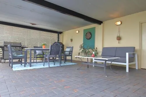 Picton Garden Apartment - Image 1