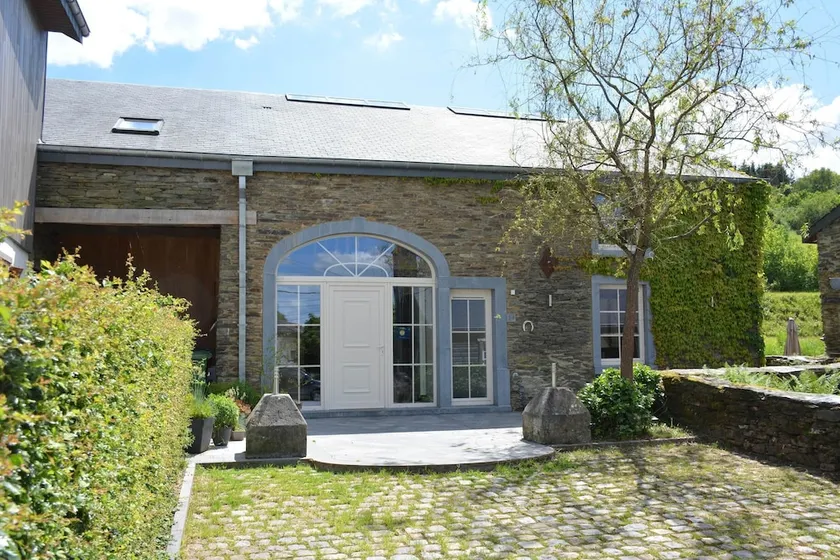Very Quiet Village, Beautiful Covered Terrace, Very Welcoming for Cyclists - Image 1
