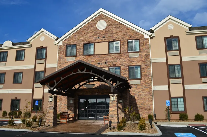 Staybridge Suites Bowling Green by IHG - Image 1