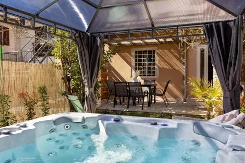 Holiday House 4 Season with jacuzzi sauna and BBQ - Image 1