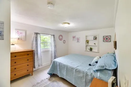Pet Friendly Upstate NY Home Less Than 1 Mi to Cayuga Lake - Image 1