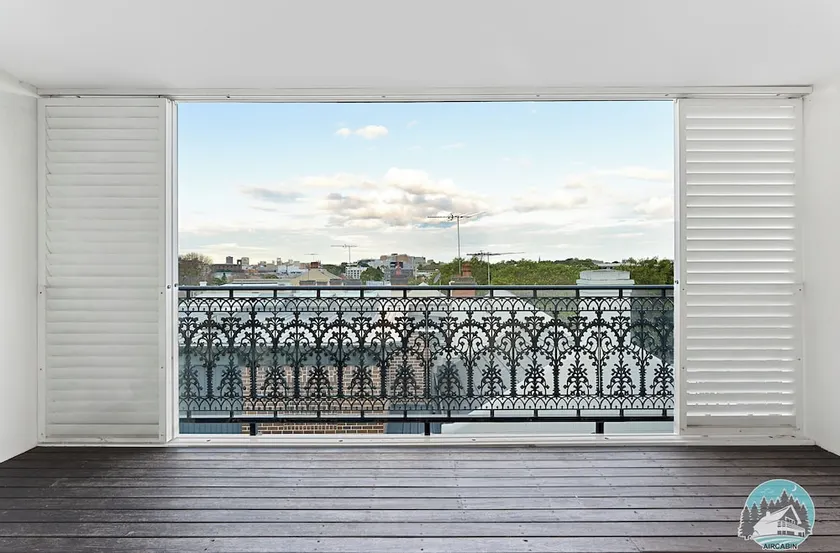 Aircabin Annandale Comfy 3 Bed Townhouse - Image 1