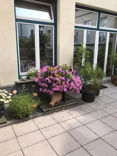 Hotel Am Kastell - Image 1