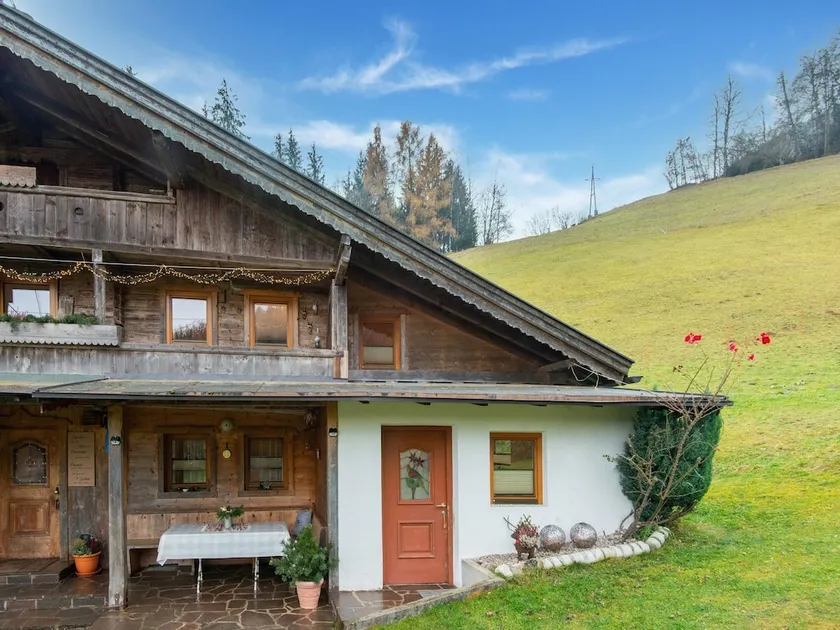 Holiday Home in Fugenberg With a lot of Comfort - Image 1