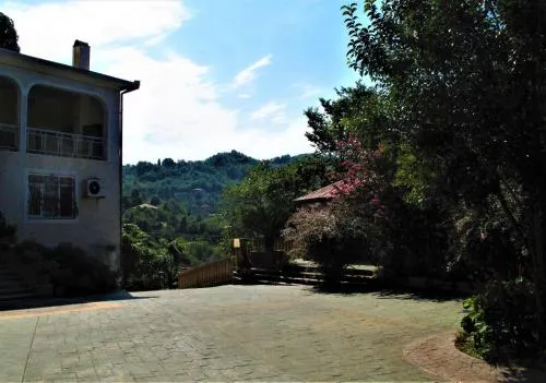 Eco Villa Guesthouse - Image 1