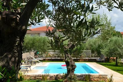 Holiday home Sverko - Image 1