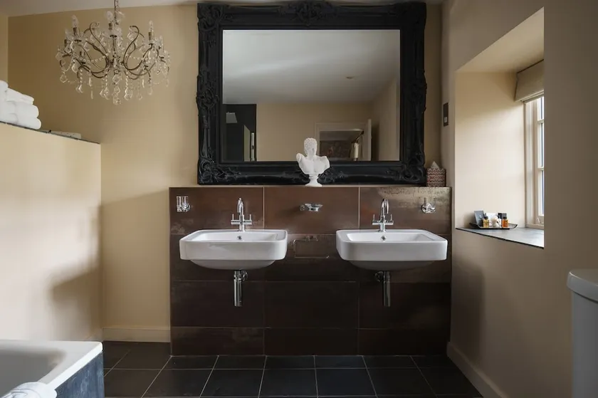 Strete Barton House - Image 1