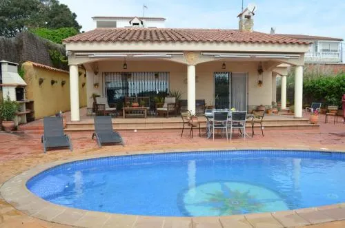 Villa mit privatem Pool, Terrasse und Grill | Bergblick - Image 1