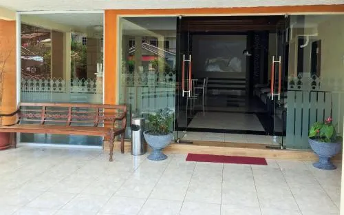 Starli Hotel - Image 1