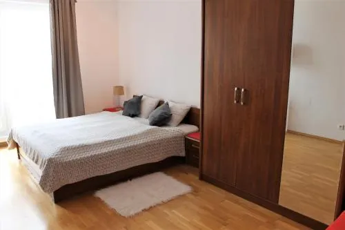Sleepcity Apartments - Image 1