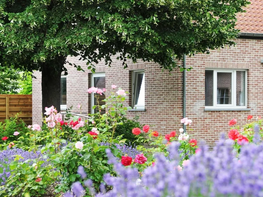 Charming Holiday Home in Bassenge With Garage - Image 1