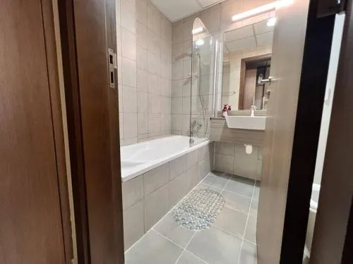 Spacious 2 Bed - Family Stays - Image 1