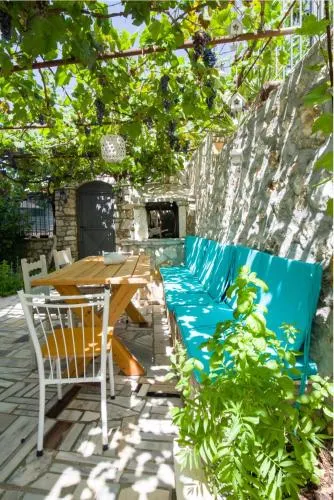 Margarita Guesthouse - Image 1