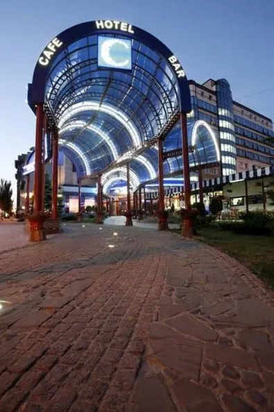 Central - Image 1