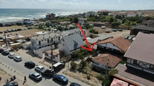 La Doi Pasi De Mare - Image 1