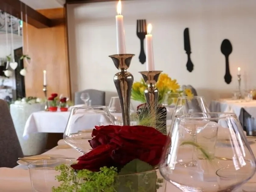 Gutshof Hotel Arosa - Image 1