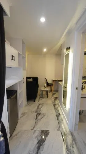 Isabelle Royale Hotel & Suites - Image 1