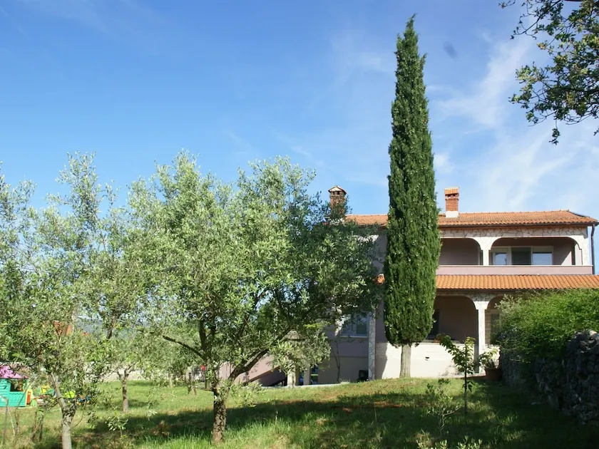 Apartment in Rakalj for 6 people with 2 rooms Ref. 647565 - Image 1
