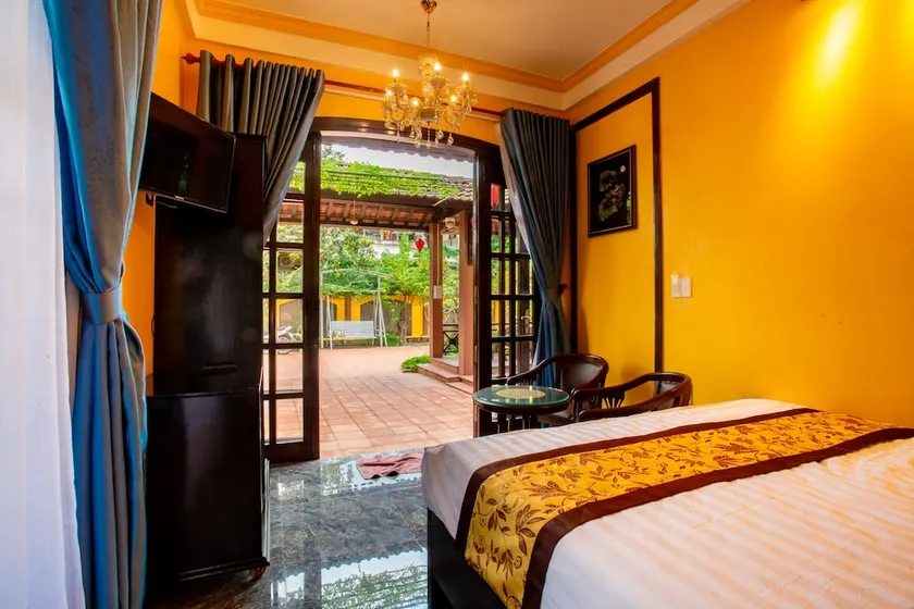 Dinh villa 5b room - Image 1