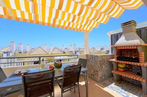Penthouse Olivia - Image 1