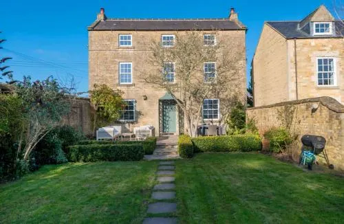 North End House is an Immaculate Holiday Home in the Heart of the Peaceful Village of Blockley - Image 1