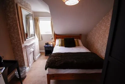 Kilmorey Lodge - Image 1