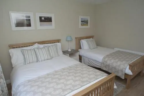 Bunlin Bay House - Image 1