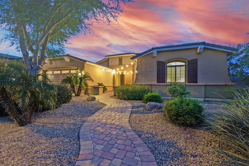 Luxurious 5 Bed 3 Bath with Resort Style Backyard, Heated Pool and Spa! by RedAwning - Image 1