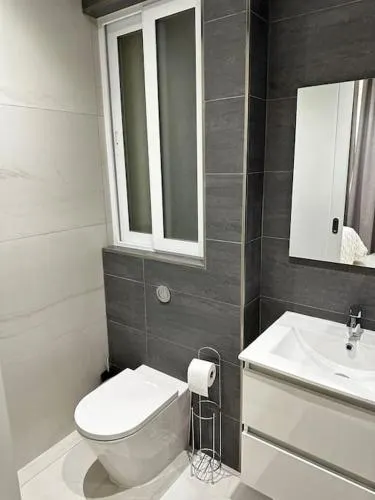 Modern & Cosy Apartment in Marsaxlokk - Image 1